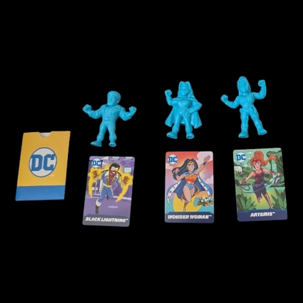 DC Blue Mini Figure Trio Black Lightning, Wonder Woman, Artemis